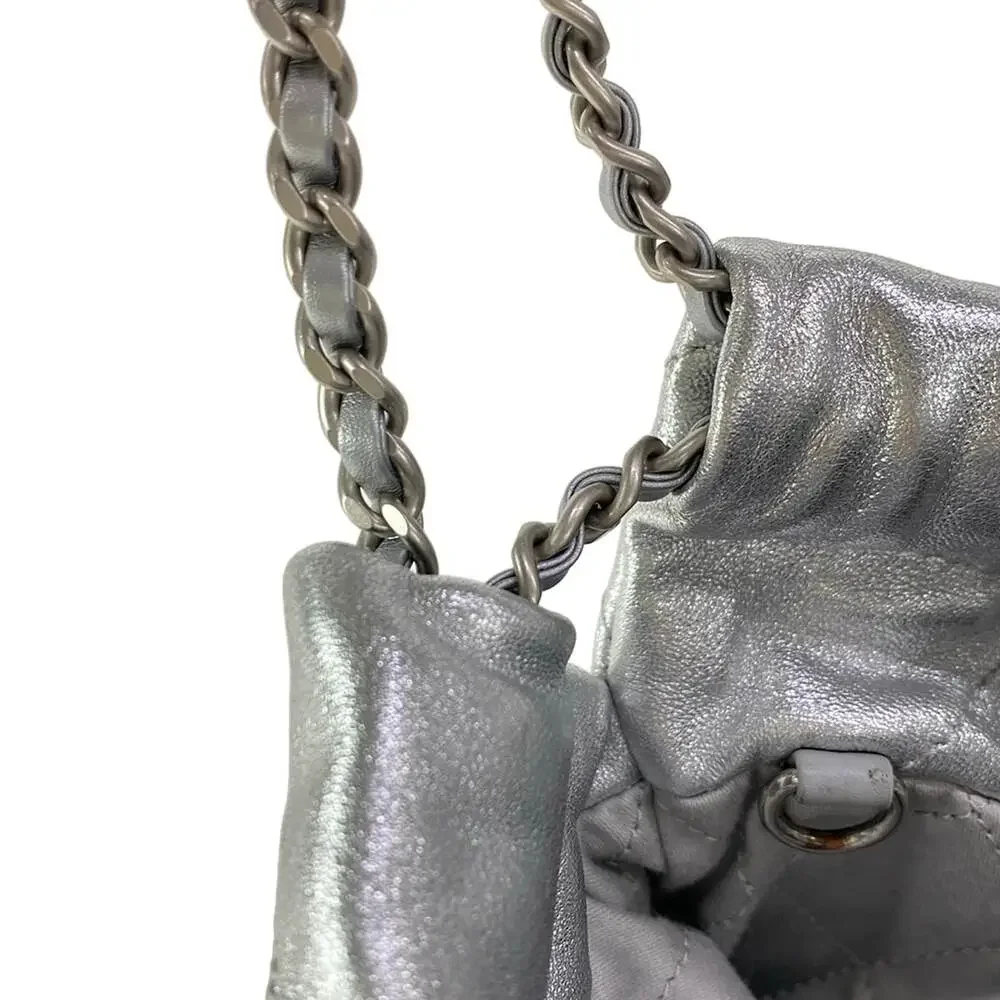 Chanel 22 mini handbag AS3980